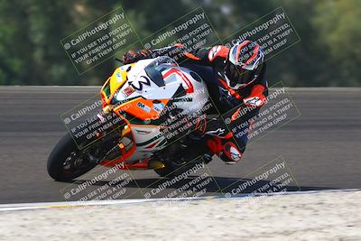 media/Sep-20-2025-TrackDaz (Sat) [[27f0cde673]]/A Group/11am (Turn 2)/